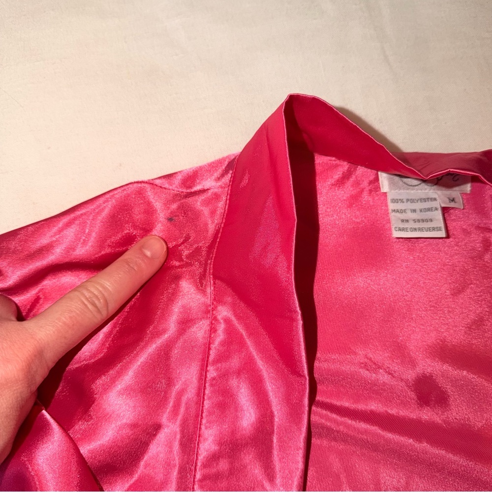 Hot Pink Satin Robe Kimono Style Lightweight Lounge NWT - Size M - Picture 9 of 9
